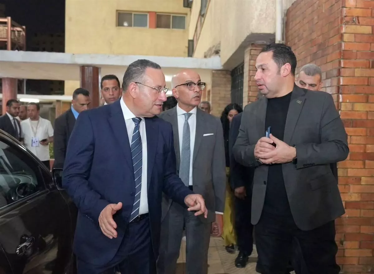 جانب من زيارة الوزير