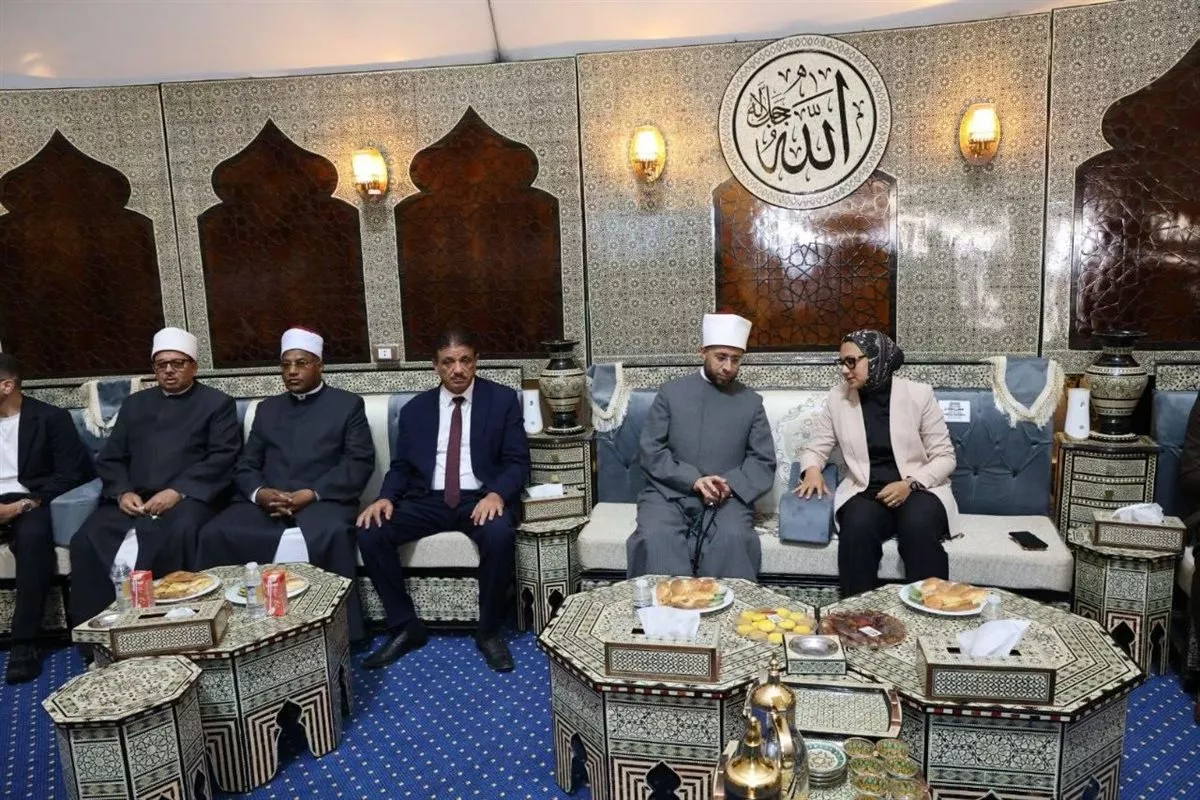 جانب من زيارة الوزير
