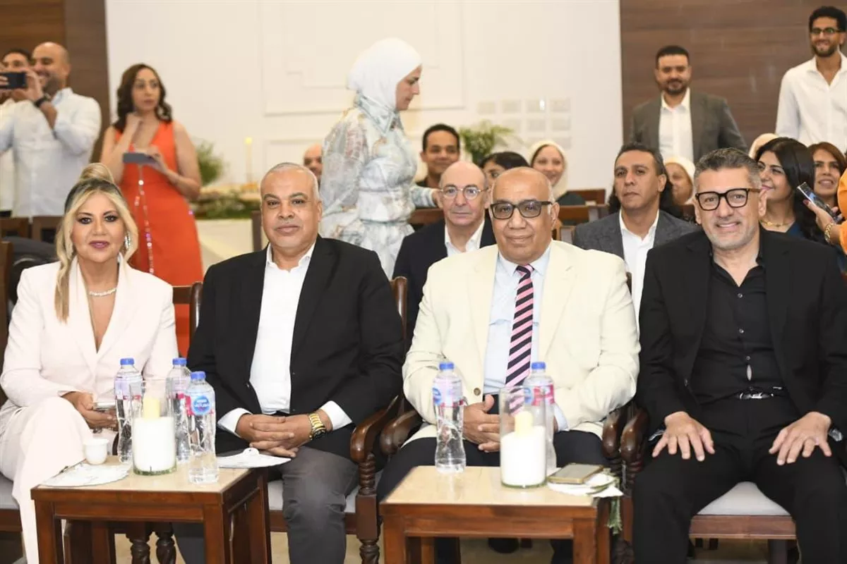 عقد قران العروسين