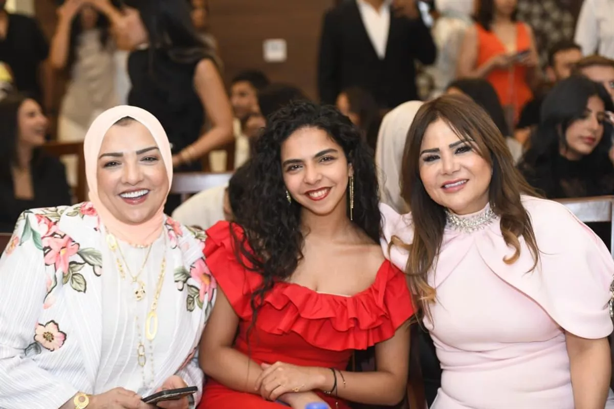 عقد قران العروسين