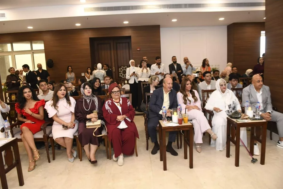 عقد قران العروسين