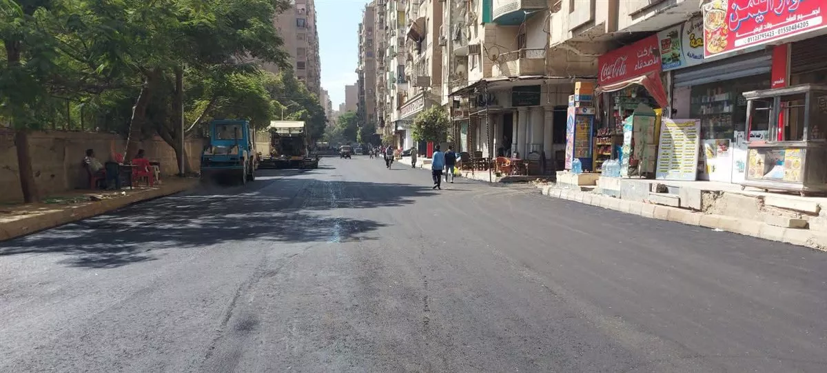 رصف شارع العمدة بحي بولاق الدكرور
