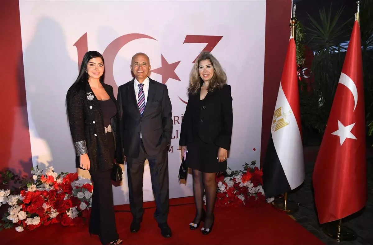 كلوديا حنا في ضيافة السفير التركي بمصر