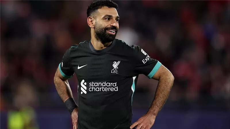 500 الف يورو أسبوعيا .. موقف صلاح من عرض باريس سان جيرمان 