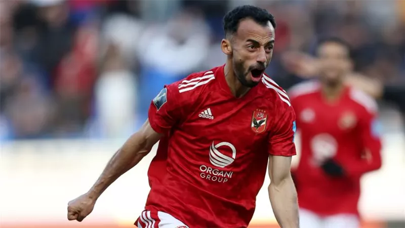 أحمد عبد القادر يكشف عن السبب الرئيسي لرحيله عن الأهلي .. شاهد 
