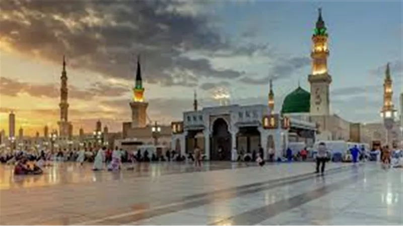 نعمة تستوجب الشكر.. خطيب المسجد النبوي: رمضان شهر الإقبال على الله والأنس بطاعته