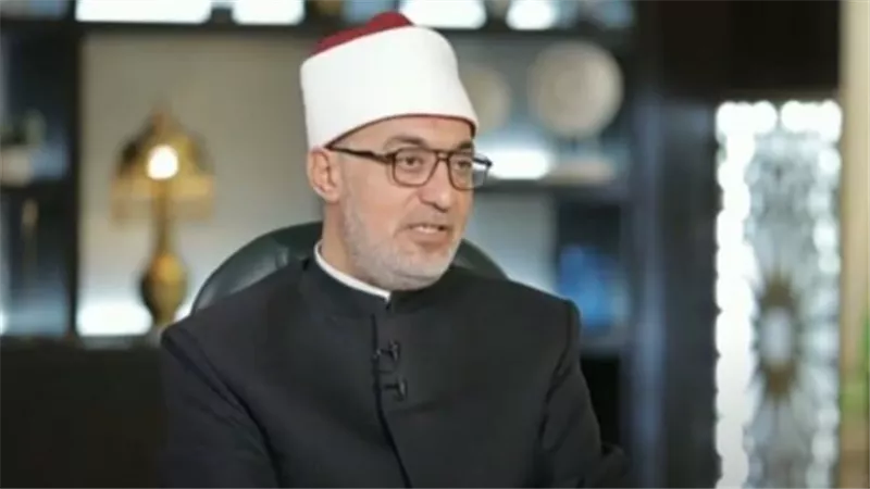 مفتي الجمهورية يهنئ الرئيس السيسي بذكرى انتصارات العاشر من رمضان