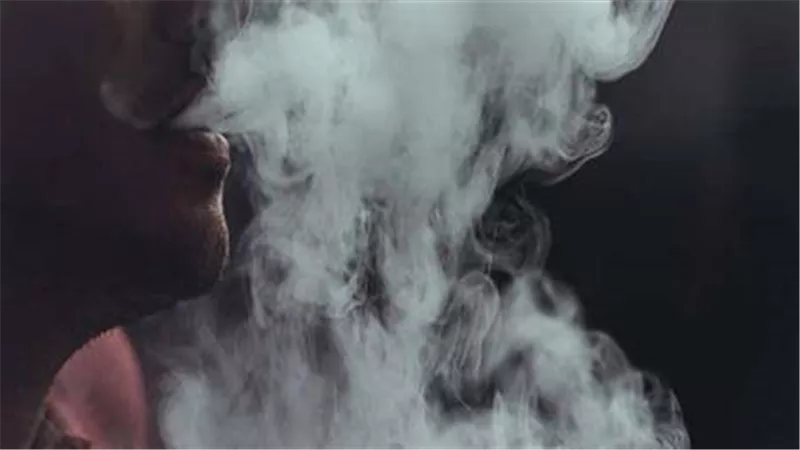 أضرار التدخين على الرجال والسيدات والشباب