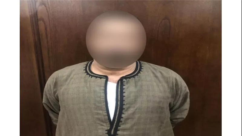 مقاول يستولى على أموال ضحاياه بزعم بيع شقق وهمية لهم 