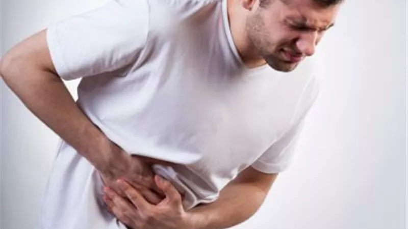 أعراض عسر الهضم وأفضل العلاجات الفعالة بالأعشاب