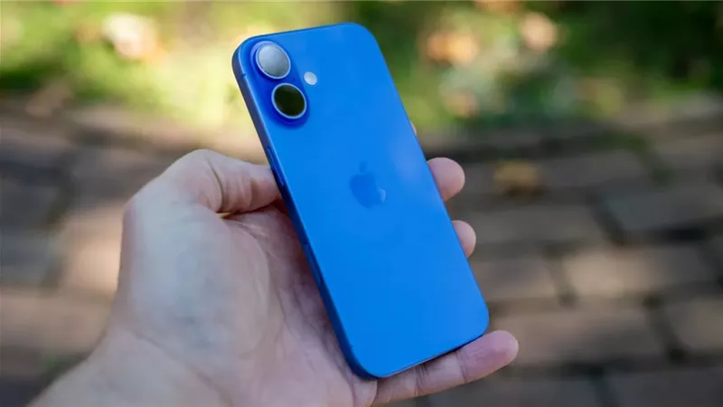 قرار جديد يحظر آبل رسميا.. هواتف iPhone 16 لن تباع في دولة آسيوية 