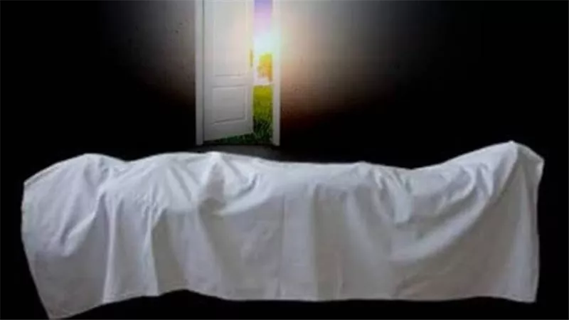 الدعاء للمتوفى يوم الجمعة.. 20 كلمة لاترد اغتنمها في ساعة الإجابة