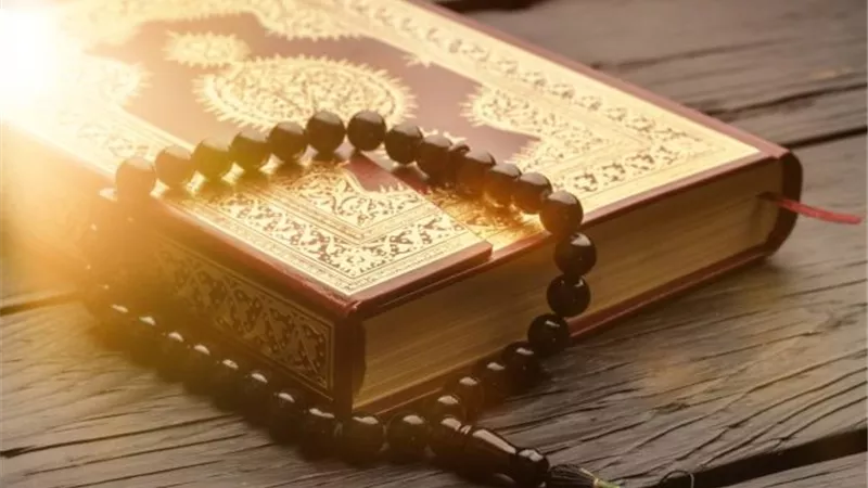 هل قراءة سورة الفاتحة وأوائل البقرة بعد ختم القرآن جائزة؟.. فضلهما عظيم