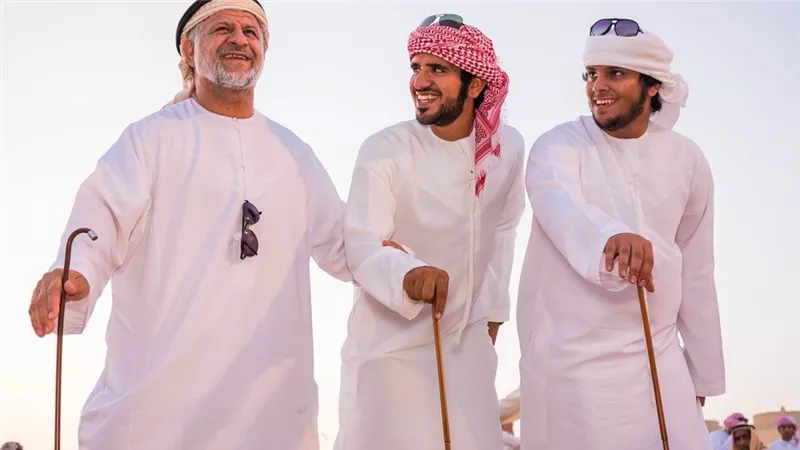 الزي والطعام.. أبرز عادات وتقاليد الإمارات
