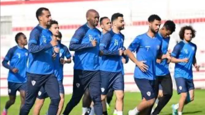 جلسة فنية مع لاعبي الزمالك قبل مواجهة إنيمبا النيجيري 