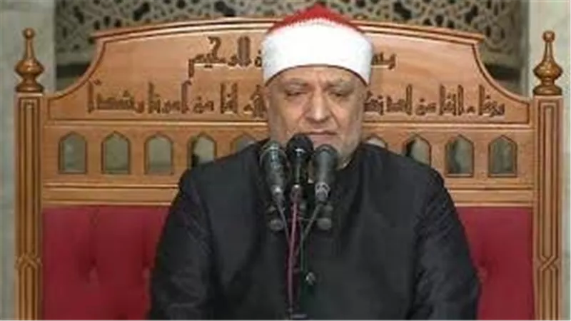 أزمة استبعاد المشاهير.. الطوخي:  قرار «المسلماني» حكم بإعدام القراء والمبتهلين المتميزين