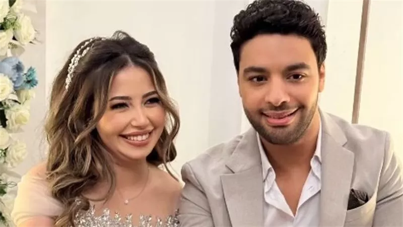 مكرر///الخطوبة الثانية له.. معلومات عن المطرب أحمد جمال بعد خطوبته من فرح الموجي