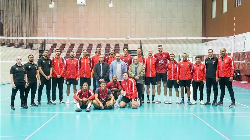 الأهلي يواجه السيب العماني بنصف نهائي البطولة العربية للطائرة