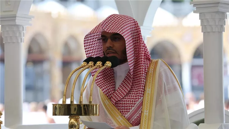 «أمان من العقوبات».. خطيب المسجد الحرام يكشف فضل شكر الله وكيفيته