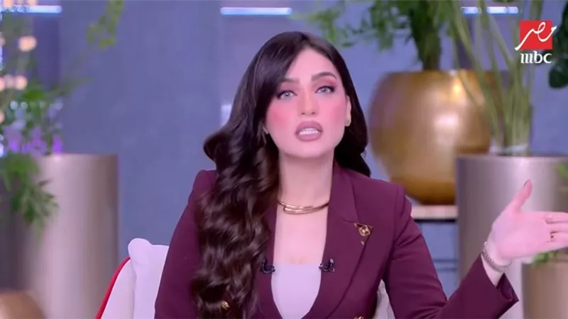 ياسمين عز توجه رسالة لـ زيزو : «ليه تروح الأهلي دلوقتي» (فيديو)