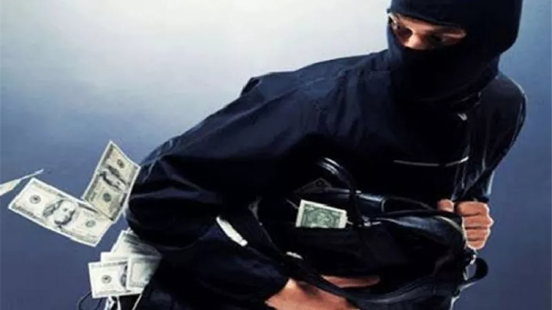 ضبط متهمين بالسطو على شركة بحوزتهما 3.5 مليون جنيه والبحث عن اخرين