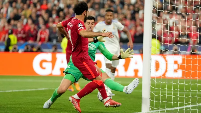 ظهور محتمل لعمر مرموش.. 9 نجوم مصريين نالوا شرف مواجهة ريال مدريد