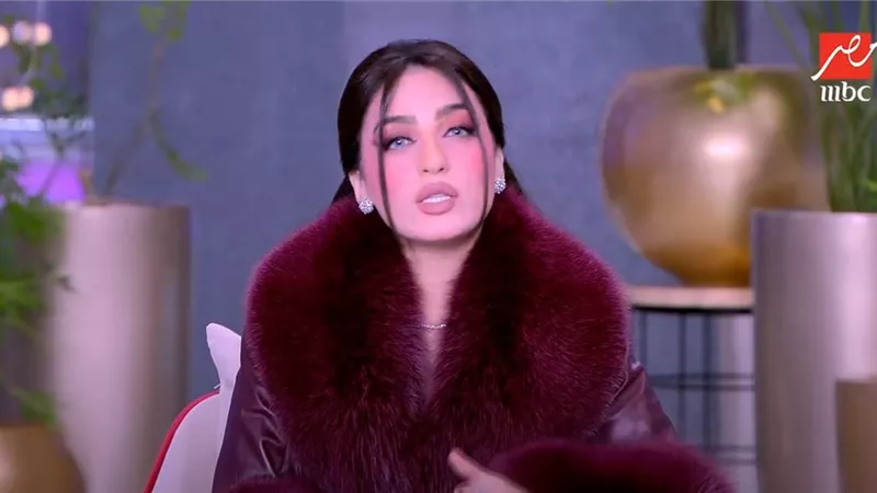 ياسمين عز في عيد الحب .. بلاش زواج الأيام كلها شبه بعضها ( فيديو)