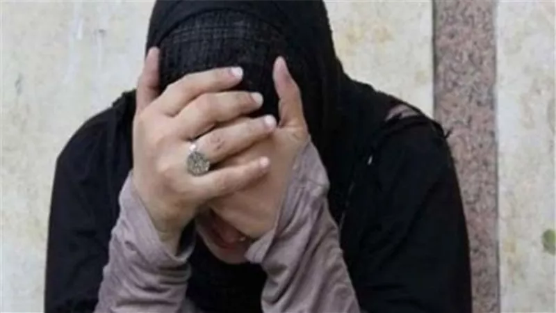 سرقت الذهب والعملات الأجنبية.. مخرجة تحرر محضرا ضد خادمتها 