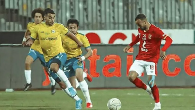 خليك كدة..أحمد شوبير ينفعل بسبب تأجيل الإسماعيلي التجديد للاعبي الفريق 