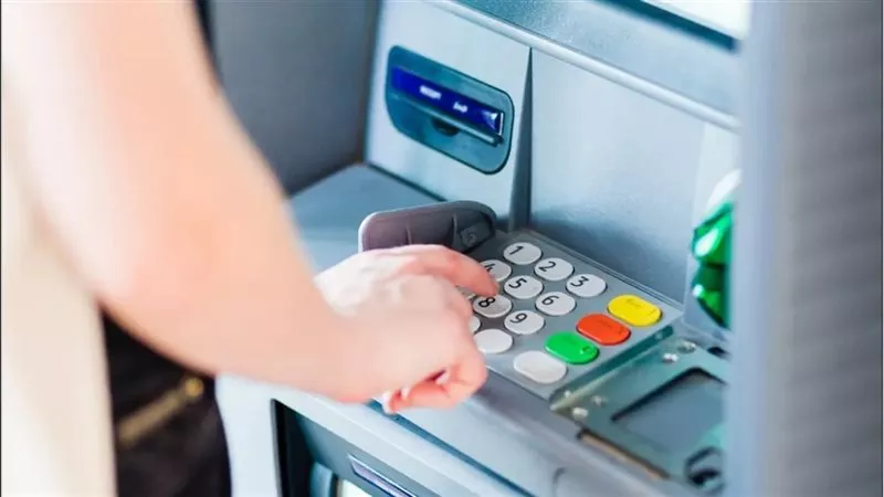 الحد الأقصى للسحب اليومي من البنوك وATM وإنستاباي.. تعرف على المبالغ والرسوم