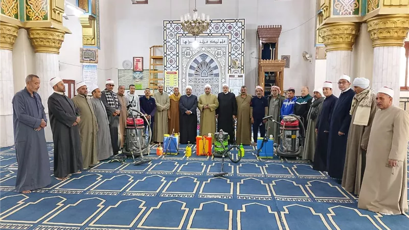 وزارة الأوقاف تدعو المصلين للحفاظ على نظافة المساجد وإحياء رمضان بروح الطاعة