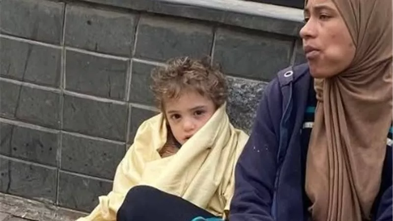 طفل الألف مسكن والسيدة المتسولة.. الداخلية تكشف حقيقة خطفه | القصة الكاملة