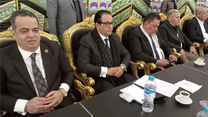 النائب علاء عابد ينهي خصومة ثأرية بين عائلتي أبو سليمان وأبو قاسم بالجيزة (صور)