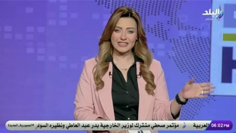 الإعلامية فاتن عبد المعبود تنتقد «بيع الهواء» على الشاشات: المهنة تُهان