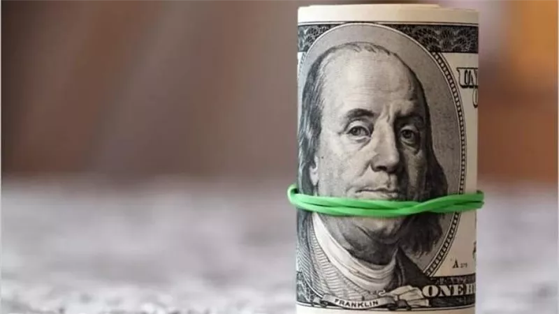 ارتفاع سعر الدولار في البنوك بمنتصف تعاملات اليوم.. البنك المركزي سجل كام؟