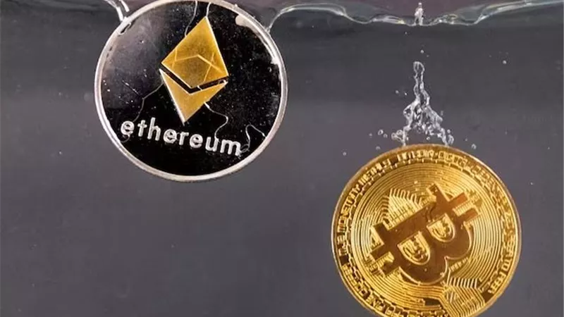 هبوط تاريخي لعملة بيتكوين.. اختراق بورصة Bybit يفاقم انخفاض العملة