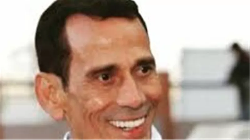 محمود عزب يتحدث لـ نيوز رووم عن عودته للتمثيل بمسلسل قلبي ومفتاحه
