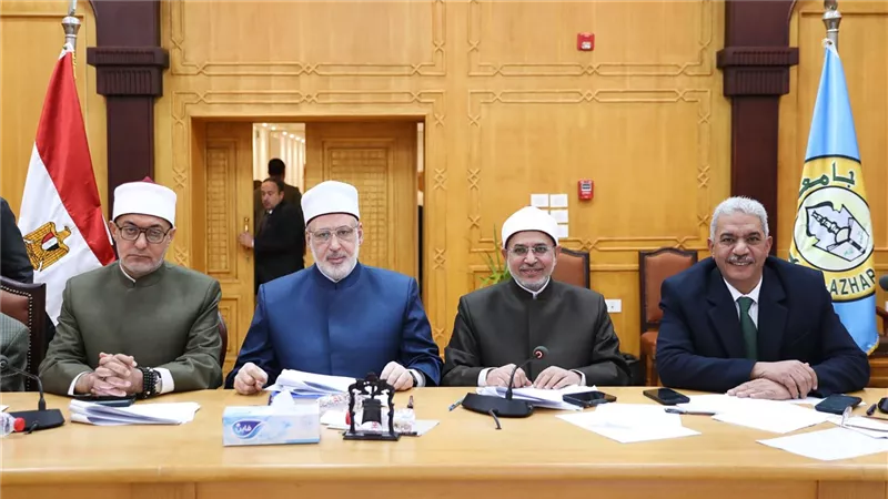 مجلس جامعة الأزهر يكرّم المبدعين في البحث العلمي والخدمة المجتمعية
