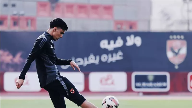ملك ال + 90 .. أشرف بن شرقي يوجه رسالة لجماهير الأهلي 