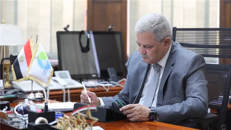 استعدادًا لاستقبال رمضان.. رئيس القابضة للمياه يرفع الاستعداد بالشركات التابعة