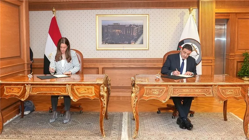 لتقسيط المخالفات المرورية.. النيابة العامة توقع ملحق بروتوكول تعاون مع البنك الأهلي