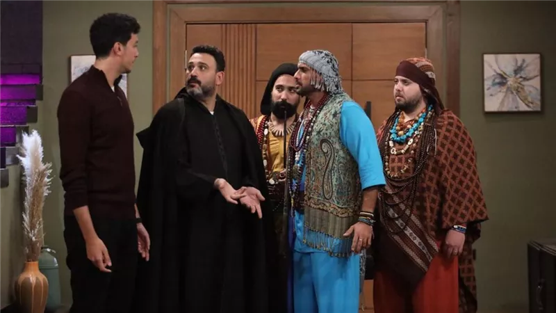 أكرم حسني وأحمد عبد الوهاب يقيمون زارا مع شرموفرز في الحلقة الثانية من مسلسل الكابتن