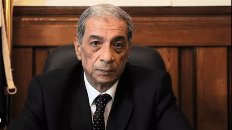 بعد ظهور أبوتريكة.. ابنه النائب العام هشام بركات: باع بلده وأرفض ظهوره في صورة بطل الأهلي