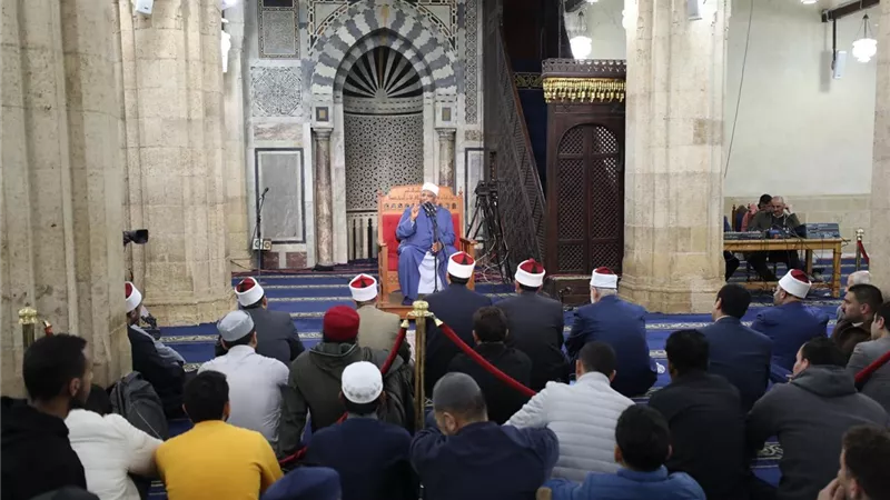 شومان: المسلم العاقل من يستغل أيام الطاعة ليحصل منها بقدر ما يستطيع