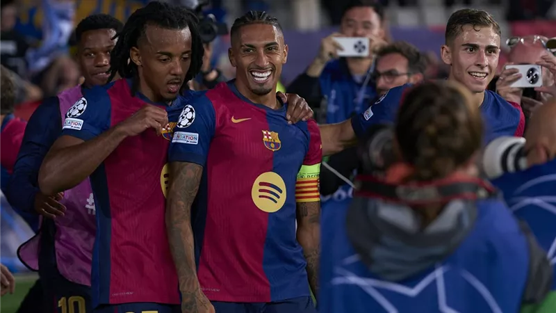برشلونة يسافر إلى البرتغال بكامل نجومه لمواجهة بنفيكا