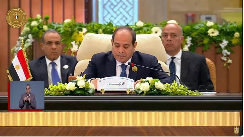 الرئيس السيسي: الخطة المصرية تسعى إلى تعمير غزة دون تهجير السكان 