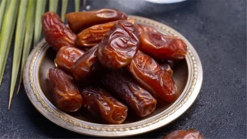 ليه بنفطر في رمضان على التمر؟.. تعرف على أهم وأبرز فوائده