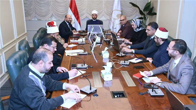 وزير الأوقاف يعقد اجتماعا موسَّعا لمتابعة إجراءات إطلاق منصة الأوقاف الرقمية