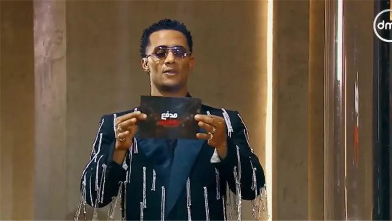 نفسي بابا يزور بيت ربنا.. محمد رمضان يحقق حلم فتاة الإسماعيلية على الهواء (فيديو)