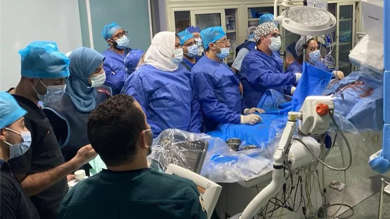 مليون جنيه..تدشين مشروع زرع الصمام الرئوي عن طريق القسطرة بمعهد القلب